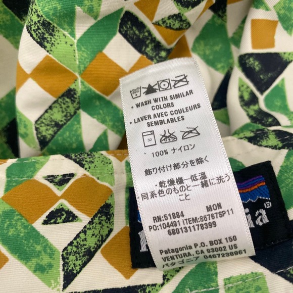 Patagonia Wayfarer geometric green black gold Board Shorts  men sz 38 - Picture 6 of 7